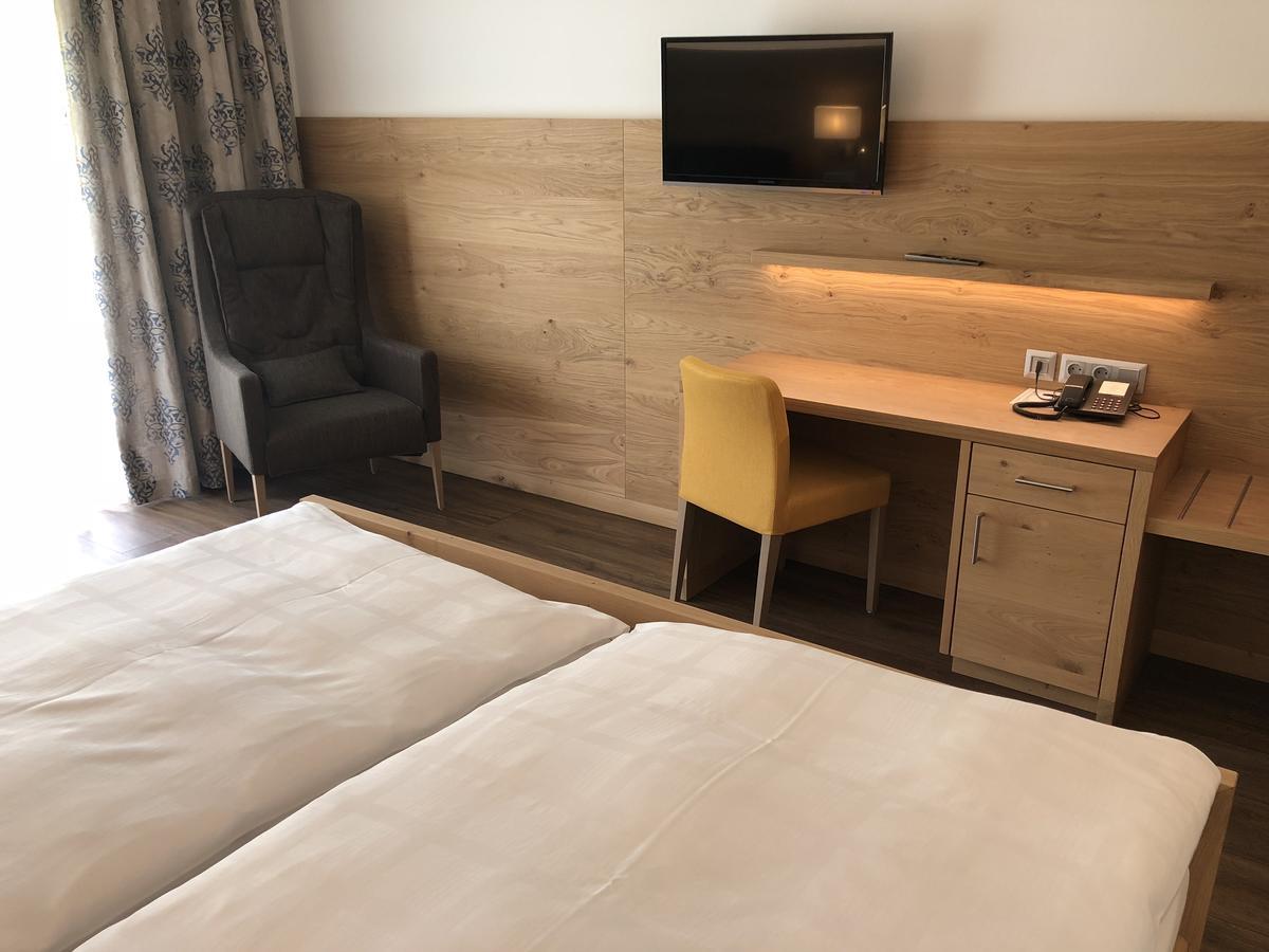 Urlaubshotel Binder Büchlberg Eksteriør bilde